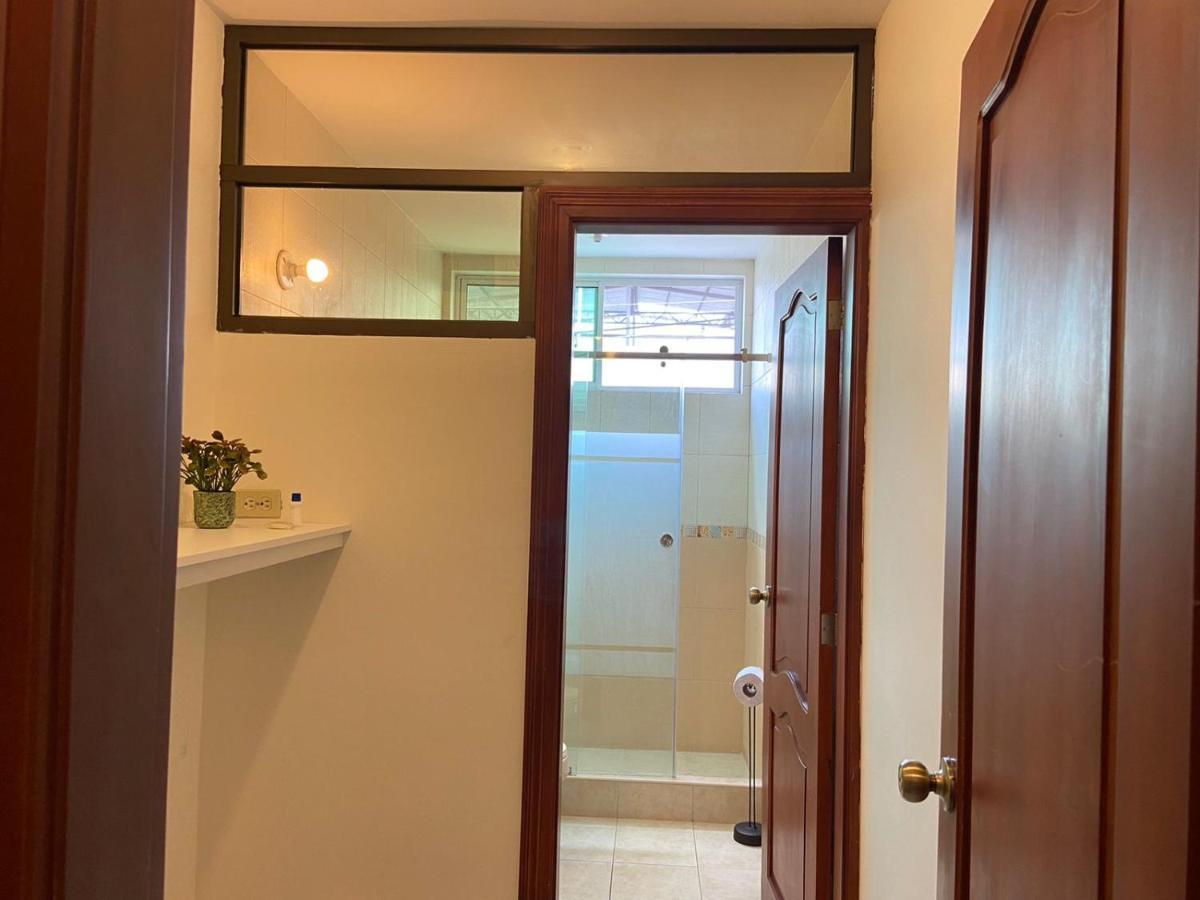 Doral Suite ¡Cerca Del Aeropuerto! Гуаякиль Экстерьер фото